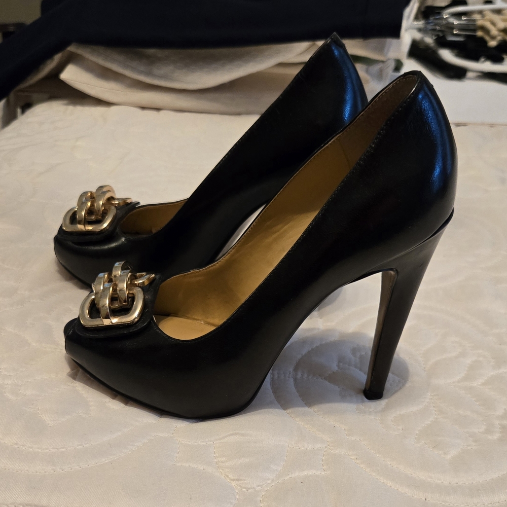 Nine West Black and Gold Stiletto Heels
